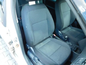 Sitz Beifahrersitz vorn rechts Skoda Roomster (5J7) 1.2TSI 63KW Bj.2013 - Bild 1 von 9