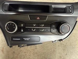 2011-2015 Kia Optima Manual AC Climate Control Panel OEM - Foto 1 di 5