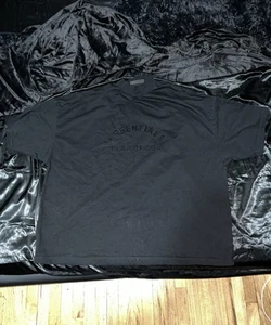 Fear of God Essentials Arch Logo TeeJet BlackSize: XXL - Picture 1 of 9