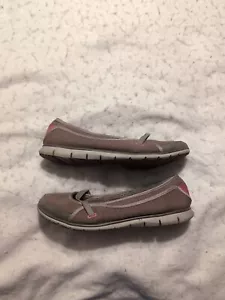 Nike Womens Mary Jane Shoes Size 8 Walking Pull On Grey Pink Canvas 324858-221 - Picture 1 of 10