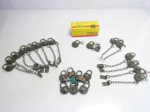 Vorhängeschloss Bügelschloss  oliv / bronzegrün  neu und gebraucht  Bundeswehr - Bild 1 von 10