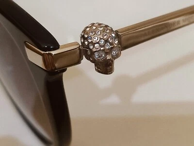 Alexander McQueen AM0083s 001 Black Sunglasses Grey Lens Sonnenbrille  53-20-140 - Image 1 of 4