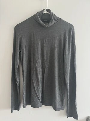 Theory Top Size M Gray Eliezer Stretch Jersey Turtleneck 29% Silk / 57% viscose - Image 1 of 4