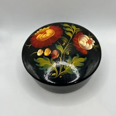Original VTG Lacquer Ware 1965 Wood Round PAINTED FLORAL STASH Trinket BOX - Image 1 of 4