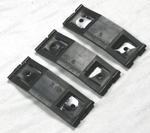 Ford Thunderbird Rocker 1967 clip de plástico moldeado, clips (3) nuevo - Imagen 1 de 2