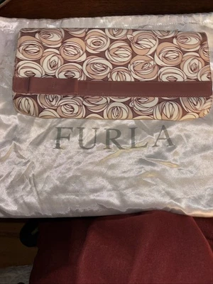 Furla женщин Дамская сумка кнопка закрыть лиловый кремовый бежевый кожи и ткани застежки  - Изображение 1 из 4