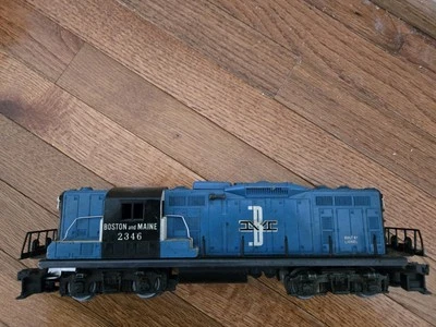 Lionel 2346 Boston & Maine GP-9 Diesel Train Model  - Image 1 of 4