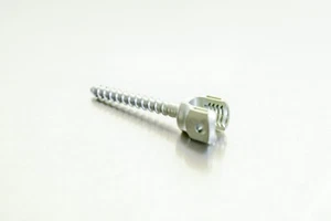 Tornillo de ángulo fijo Medtronic CD Horizon 5,0 mm x 40 mm titanio 7642540 - Imagen 1 de 4