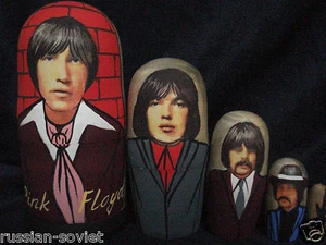 RUSSIAN HANDPAINTED WOODEN BABUSHKA DOLL SET OF 5 PINK FLOYD ROCK GROUP ALL BAND - Bild 1 von 3