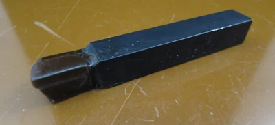 VALENITE AR8 C5 - 1/2" Lathe Tool Bit - RH - Carbide Tipped - Image 1 of 2