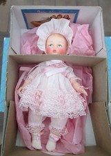 NIB MADAME ALEXANDER~ORIGINAL"LITTLE MISS GENIUS"~CARD~COMPLETE+MINT~701~HangTag