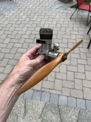 Vintage Fox 59 RC Model Airplane Engine - Image 1 of 4