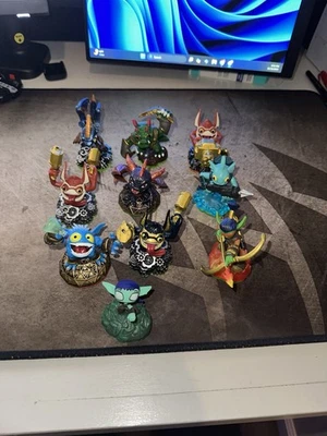 Lote de figuras y portal Skylanders Foto 1 de 4