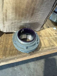 MEYERS HUB 1 1/2" ELECTRICAL COUNDUIT FITTING  W570 - Picture 1 of 1