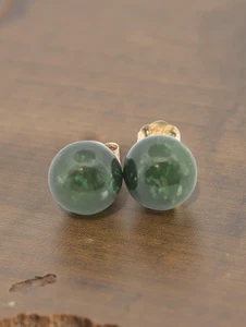 VINTAGE ESTATE SOLID 14K YELLOW GOLD BALL STUD EARRINGS GREEN JADE 8mm #8114 - Picture 1 of 4