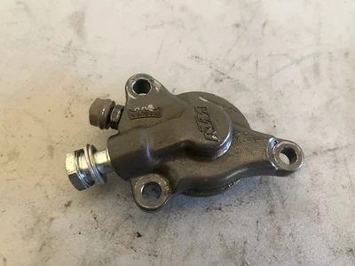 03-07 KTM 450 SX OEM CLUTCH SLAVE PISTON CYLINDER 057 - Image 1 of 4