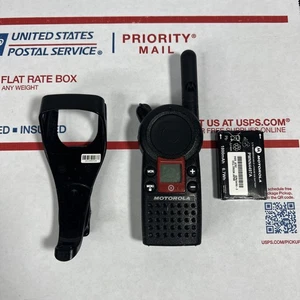 Motorola RLA1001G Channel Walkie Talkie Two-Way Radio - SAME DAY - WARRANTY - Picture 1 of 5