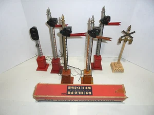 LIONEL LOT OF STANDARD GAUGE TRAIN SIGNALS VINTAGE PRE WAR - Picture 1 of 7