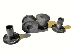 SUZUKI RV125 RV 125 VANVAN 2005 - EXHAUST SILENCER MOUNTING RUBBERS & INSERTS - Picture 1 of 2