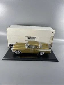 Anson Classic 1957 Studebaker Golden Hawk Die-Cast 1/18 #30384 - Picture 1 of 22