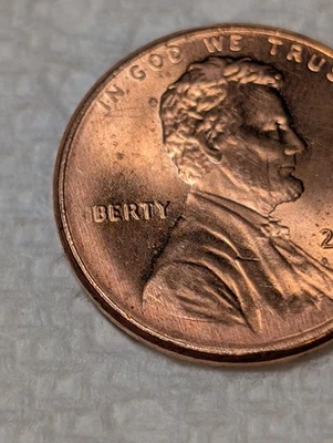 2024 Lincoln Cent 'no VDB' error, red color grease die error - Image 1 of 4