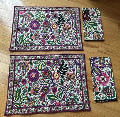Brand New w/o Tags Vera Bradley Set of 2 Viva La Vera Placemats And Napkins - Image 1 of 4