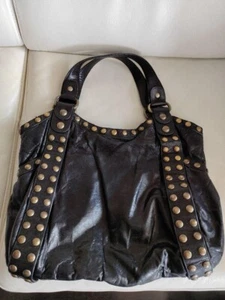 Kooba Nieten Tasche Handtasche Geldbeutel Leder in schwarz gebraucht guter Zustand Fr JPN - Bild 1 von 8