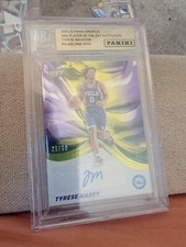 2022-23 Panini Tyrese Maxey /30 BGS Encased NBA Player Of The Day Autograph