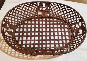  Iron Metal Basket Fruit Decor Leaves Woven Patina 14 X 10 Inches. 3 In. Tall - Picture 1 of 6