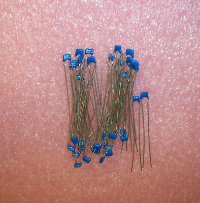 QTY (150) 220pf 50V 5% COG .1ls CERAMIC MLCC CAPACITORS ECUS1H221JCB PANASONIC - Image 1 of 4