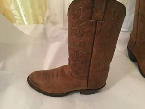 Justin Cowboy Boots style 2254 leather brown. Size 9.5 D - Picture 1 of 12