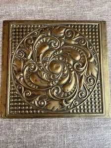 Beautiful Vintage Retro BRASS DECORATIVE PATTERNED PLAQUE 10” x 11” - 0.65kg - Bild 1 von 12