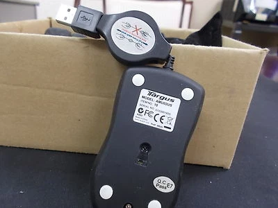 AMU02US  OPEN BOX  Targus Notebook Optical Mouse with Retractable USB Cable LOT - Image 1 of 4
