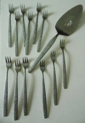 Cubiertos con patrón ecuador EKCO 13 piezas: 12 horquillas Hors d'evours + servidor de pastel Foto 1 de 4