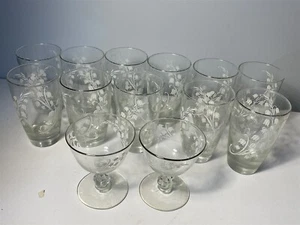 Vintage Libbey White Peony Tumblers Drinking Glasses Lot of 12 - Picture 1 of 4