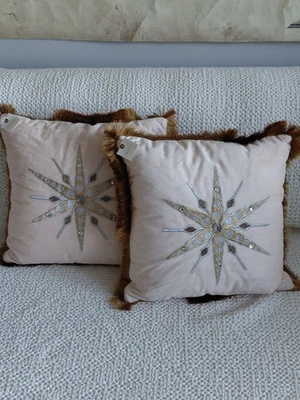 Anthropologie Catherine Martin 粉红色天鹅绒星空夜枕头粉色全新带标签 2 件套 — 第 1/4 张图片