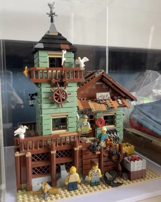 LEGO Ideas: Old Fishing Store 21310 99,99% completo con instrucciones Foto 1 de 4