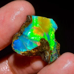 Natural Ethiopian Opal Rough Specimen Opal Crystal Welo Fire Opal Approx 14 Ct. - Picture 1 of 3