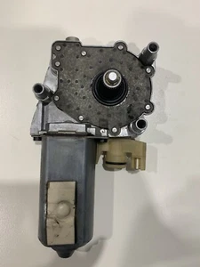 Mercedes Benz W 140 Rear Right Window Motor No 0130821501 - Picture 1 of 3