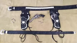 Western Dual Gun Holster Belt Premium Leather Revolver .22 .38/357 .44/45 Cal - Picture 1 of 3