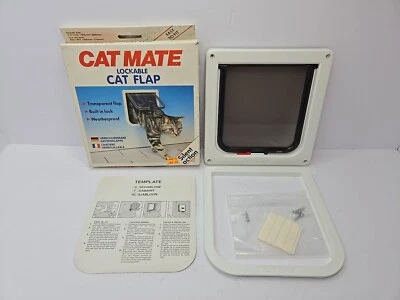 De Colección Cat Mate Bloqueable Gato Solapa Blanca Hecha en Inglaterra Silenciosa Dos Vías Nueva Caja Abierta Foto 1 de 4