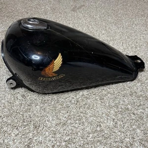 85 Honda VT 700 VT700 C Shadow Petrol Gas Fuel Tank - Picture 1 of 11