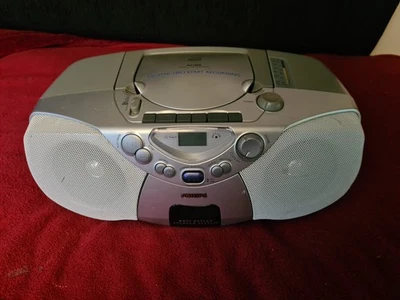Philips AZ1008 - Tape Player/Recorder + CD Player/Recorder + FM/AM Radio - Image 1 of 4