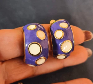 orecchini vintage americani anni 70 a clip in smalto viola a pois - vtg earrings - Picture 1 of 3