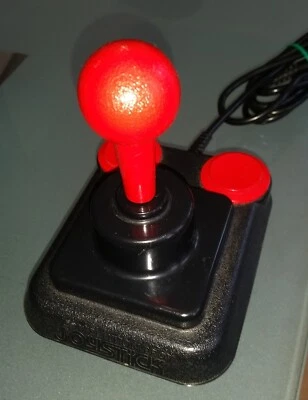 Vintage Competition Pro Joystick schwarz rot für Amiga und Atari, C64 , C128 JS4 - Bild 1 von 4