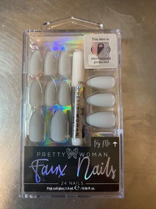 Pretty Woman Faux Nails 24 Set With Glue Light Grey, Medium Length - Picture 1 of 1