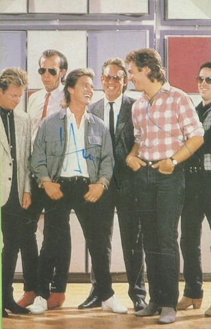 Huey Lewis Signed Autograph Magazine Photo Clip COA Cover