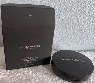 Laura Mercier Smooth Finish Foundation Powder-SPF20–Shade: 5W1 14-New In Box - Image 1 of 4