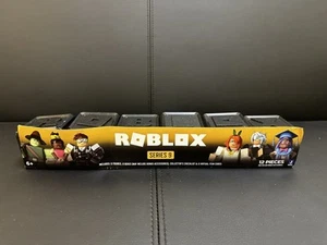 Roblox Celebrity Collection - Series 9 Mystery Figure 6-Pack - Picture 1 of 6