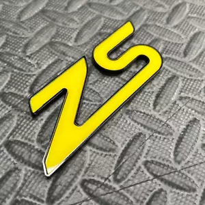 Placca distintivo acrilica Fiesta Focus ZS (Zetec S) - Nero/Giallo - Foto 1 di 1